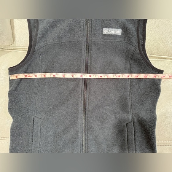 Columbia Black Vest in XS - Picture 10 of 10